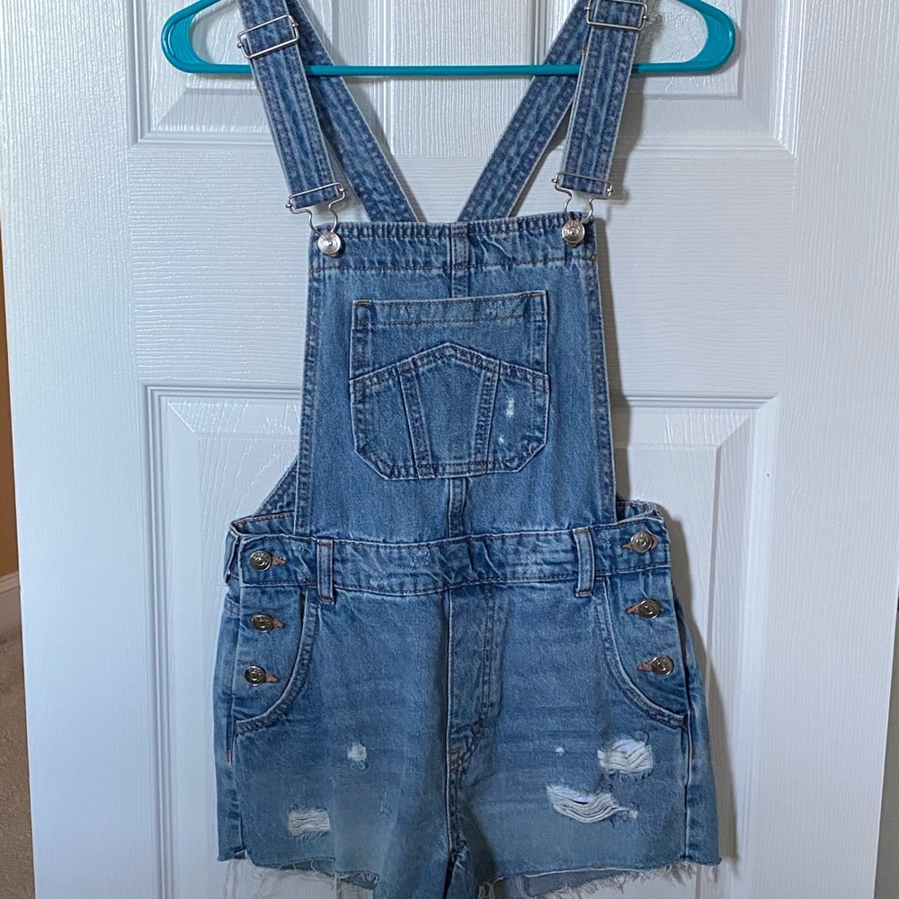 H and M denim overall shorts